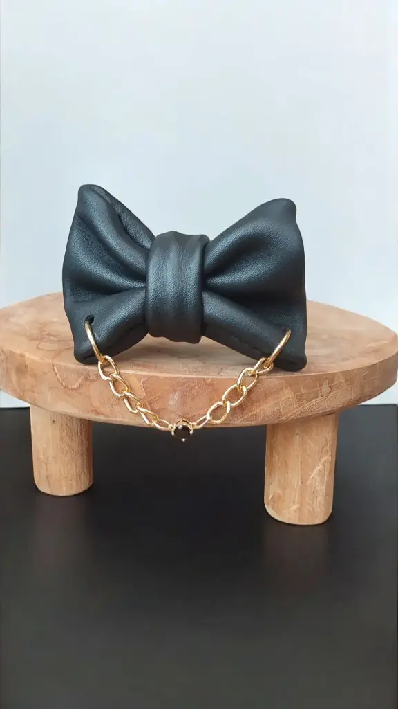 Collier noeud papillon Nox